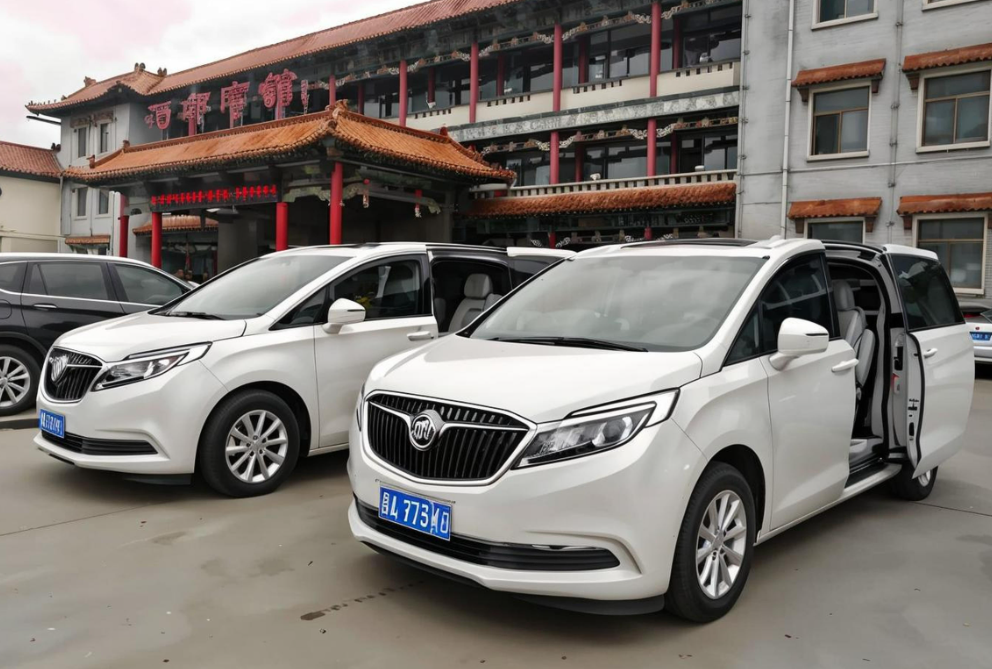 南京包車選天脈，專業服務鑄就品質之旅